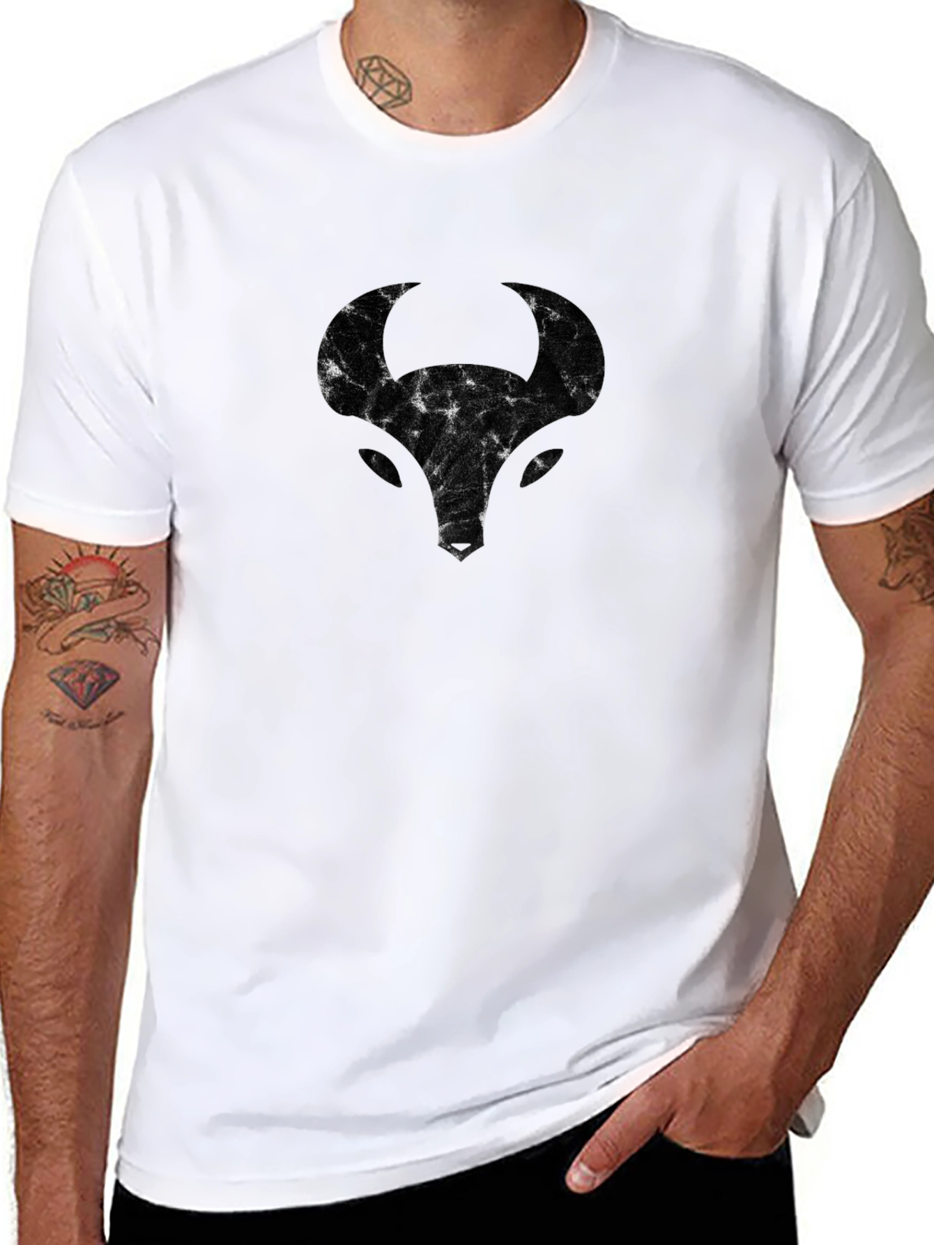 Abstract Bull Graphic Black Tee