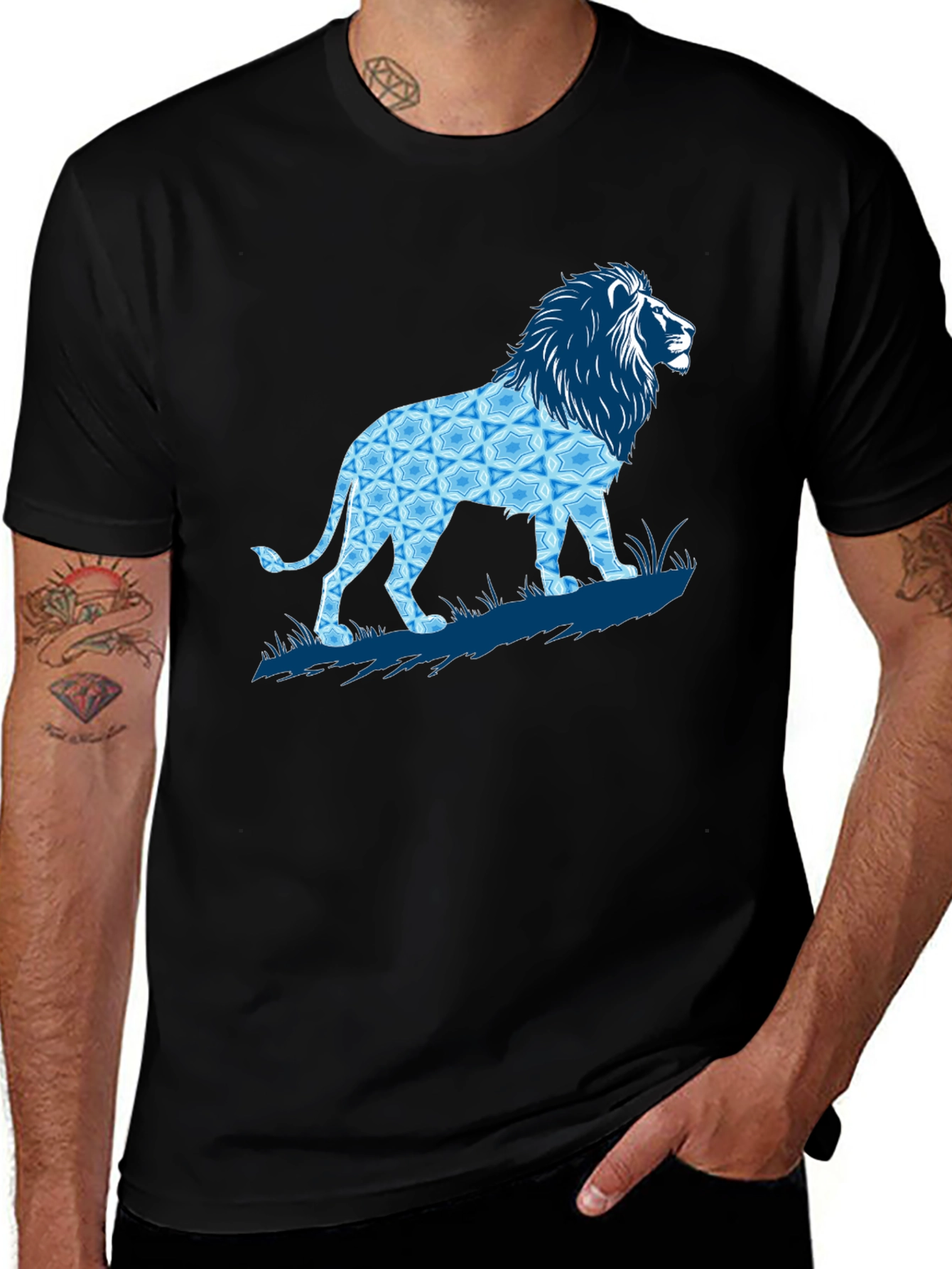 Lion Graphic Tee - Cool Artistic Design