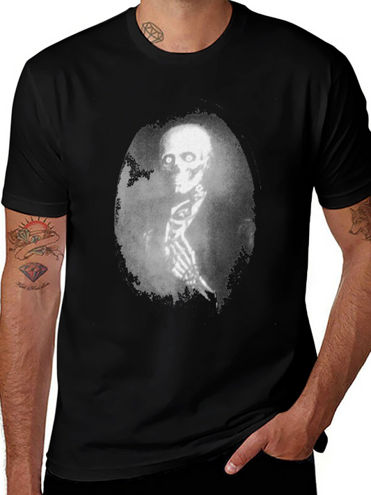 Creepy Skeleton Graphic Black T-Shirt
