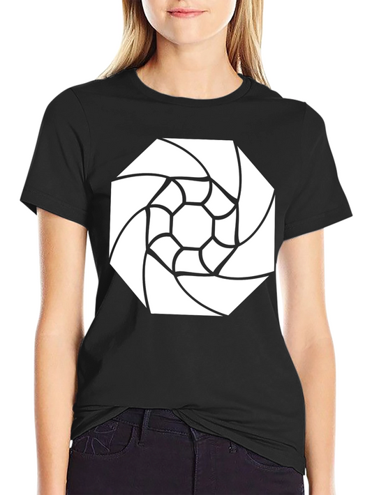 Geometric Graphic Print Black T-Shirt - Modern Style